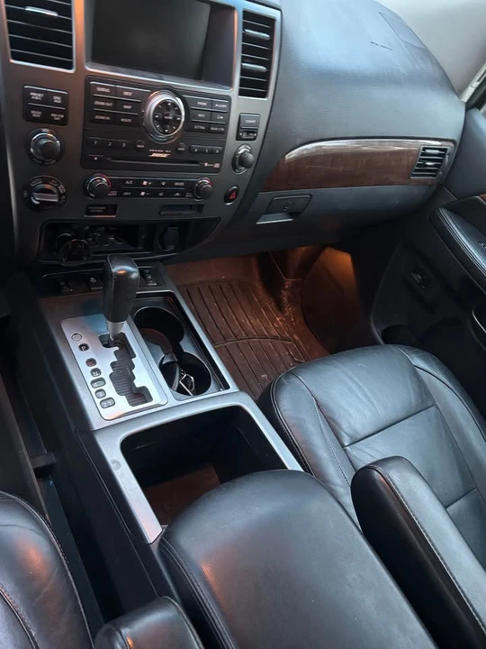2013 Nissan Armada - Image 9 of 13