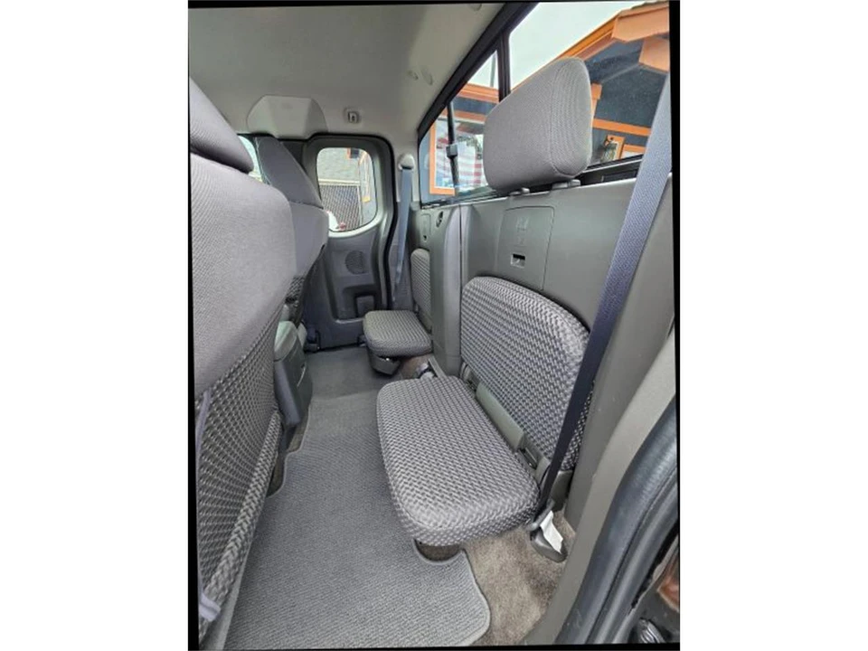 2013 Nissan Frontier 2nd Gen - Image 10 of 20