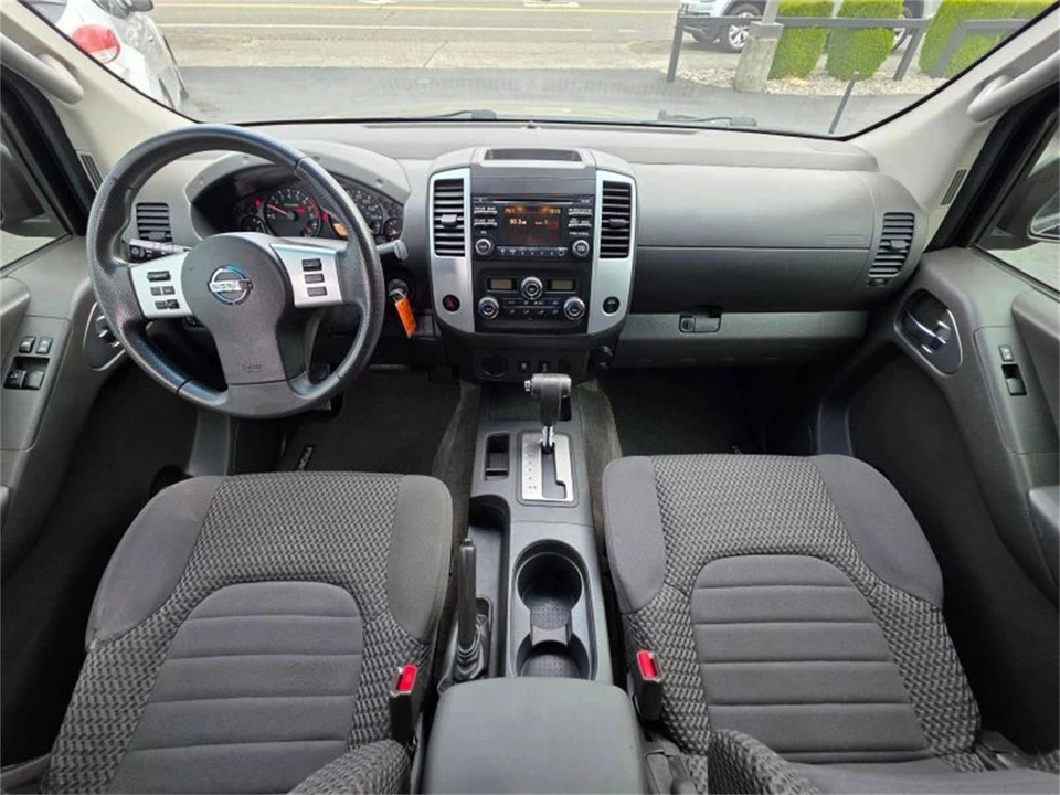 2013 Nissan Frontier 2nd Gen - Image 11 of 20