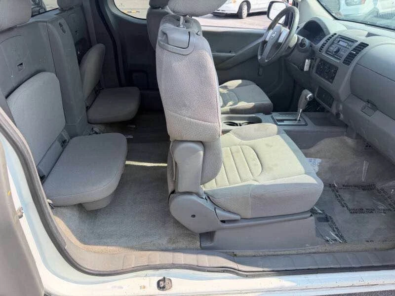 2013 Nissan Frontier 2nd Gen - Image 10 of 12