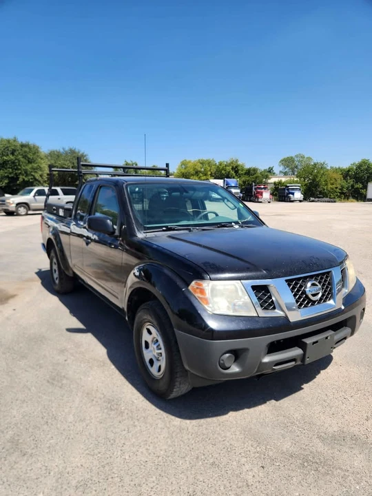 2013 Nissan Frontier 2nd Gen - Image 5 of 14