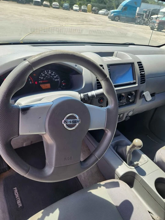 2013 Nissan Frontier 2nd Gen - Image 11 of 14