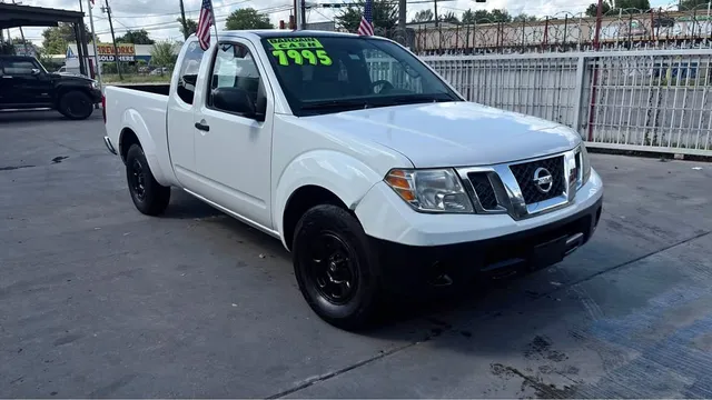2013 Nissan Frontier Nismo Pickup 2D 6 ft