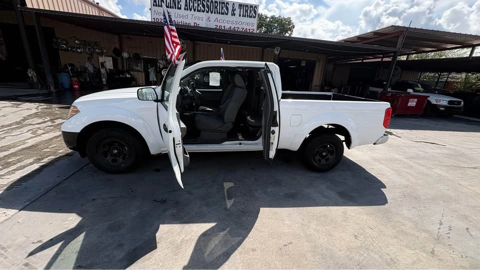 2013 Nissan Frontier 2nd Gen - Image 10 of 10