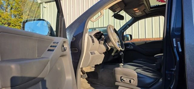 2013 Nissan Frontier 2nd Gen - Image 10 of 21