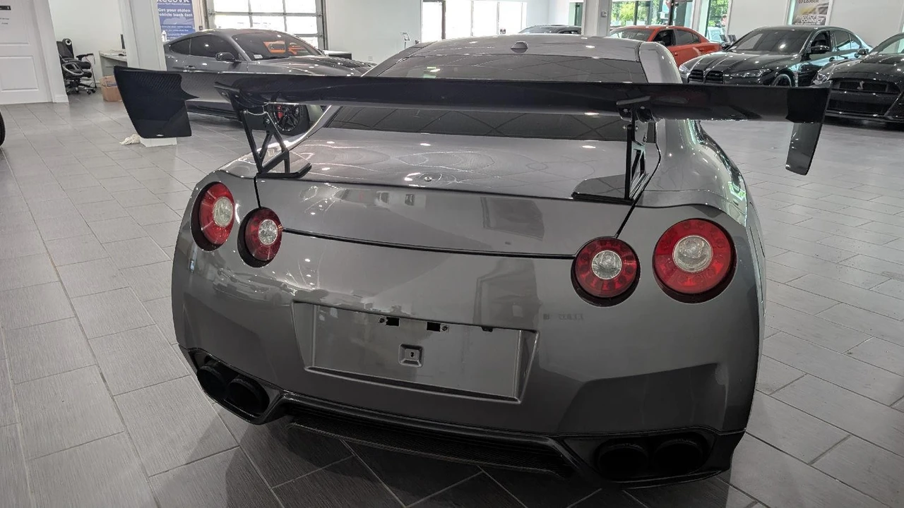 2013 Nissan R35 GT-R Black Edition - Image 22 of 31