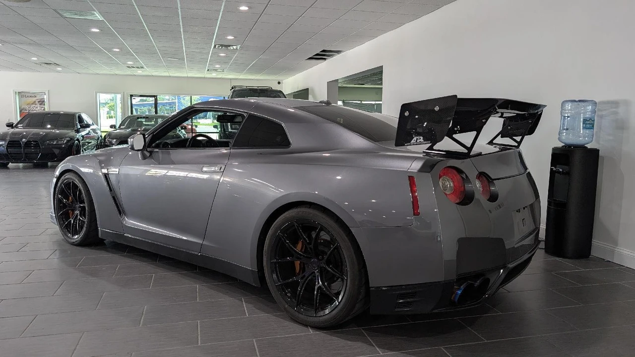 2013 Nissan R35 GT-R Black Edition - Image 24 of 31
