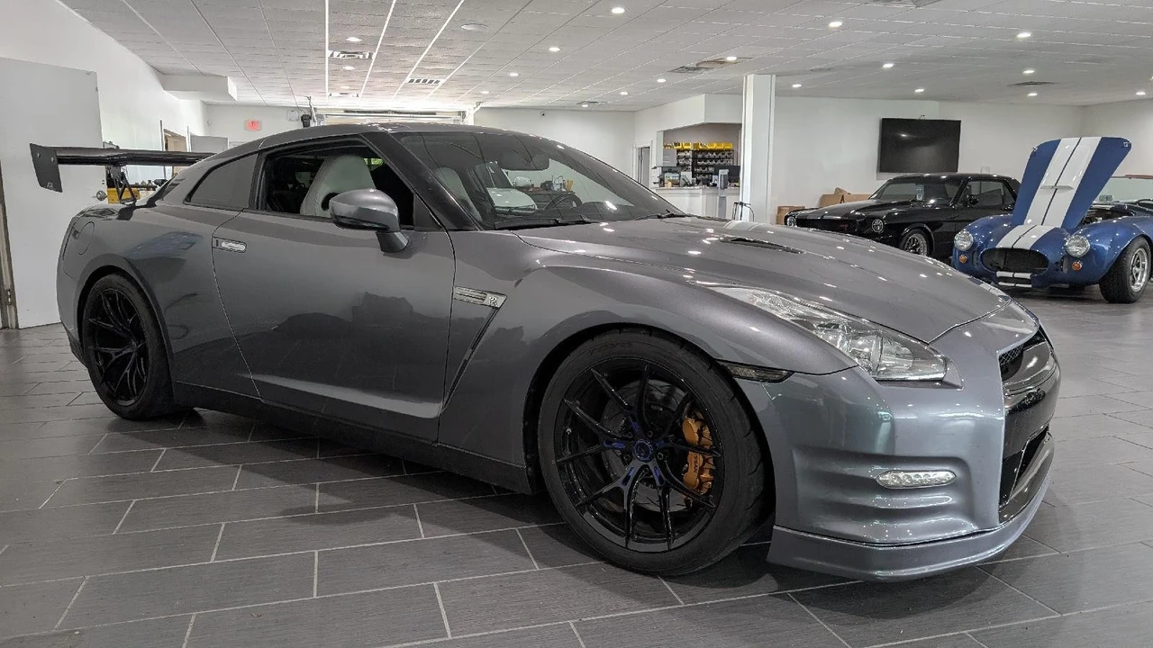2013 Nissan R35 GT-R Black Edition - Image 5 of 31