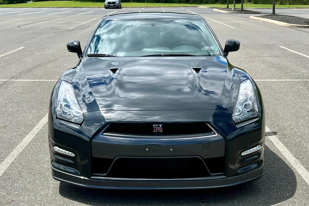 2013 Nissan R35 GT-R Black Edition - Image 2 of 31