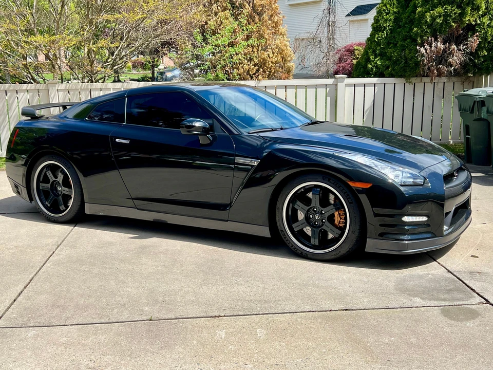 2013 Nissan R35 GT-R Black Edition - Image 17 of 31