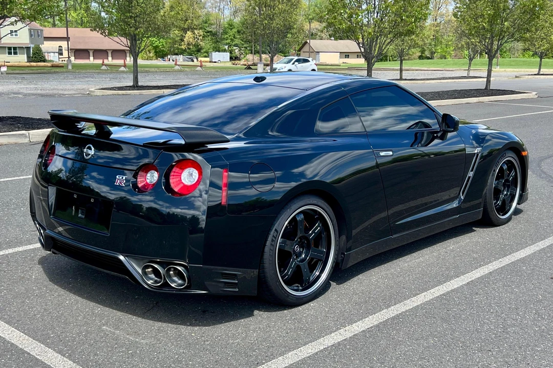 2013 Nissan R35 GT-R Black Edition - Image 4 of 31
