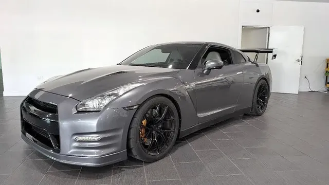 2013 Nissan GT-R Black Edition
