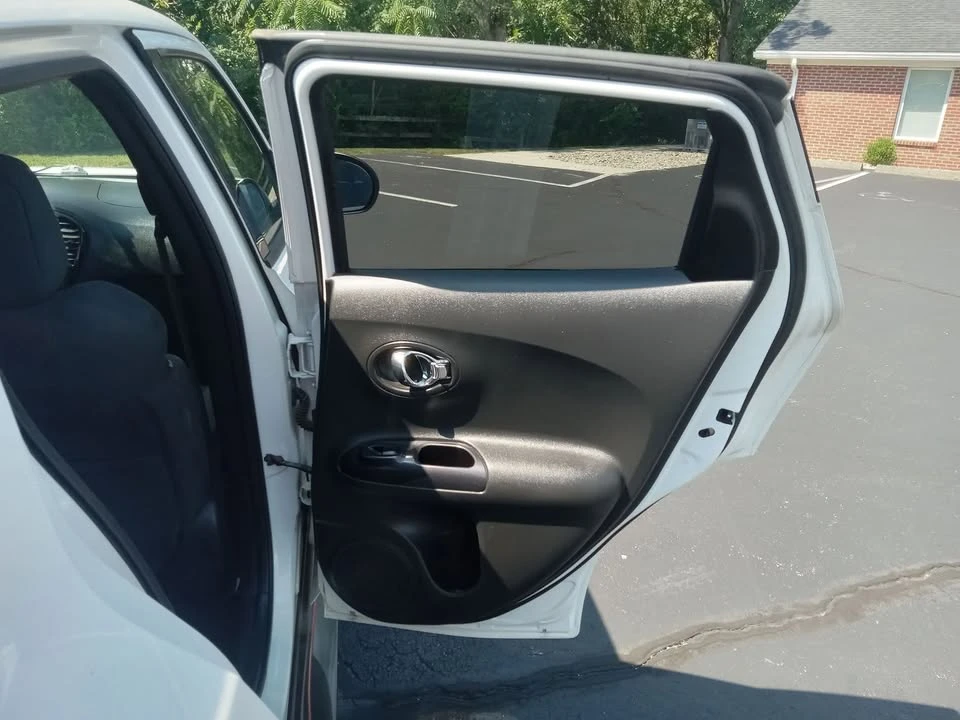 2013 Nissan Juke - Image 16 of 20