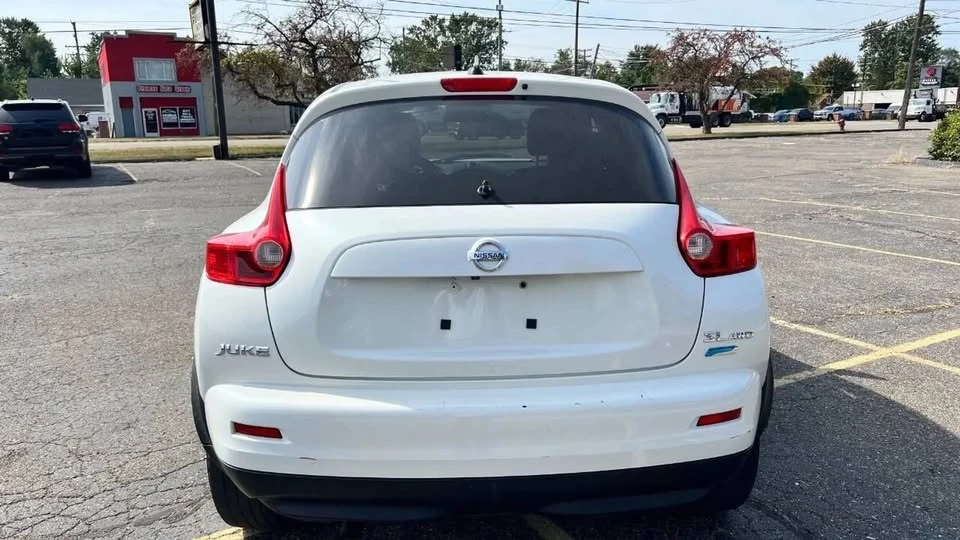 2013 Nissan Juke - Image 6 of 13