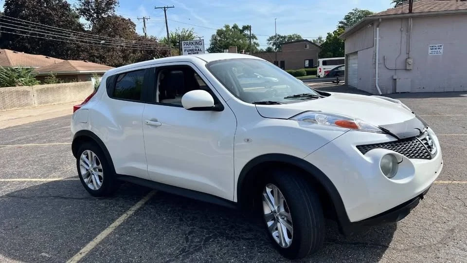 2013 Nissan Juke - Image 4 of 13