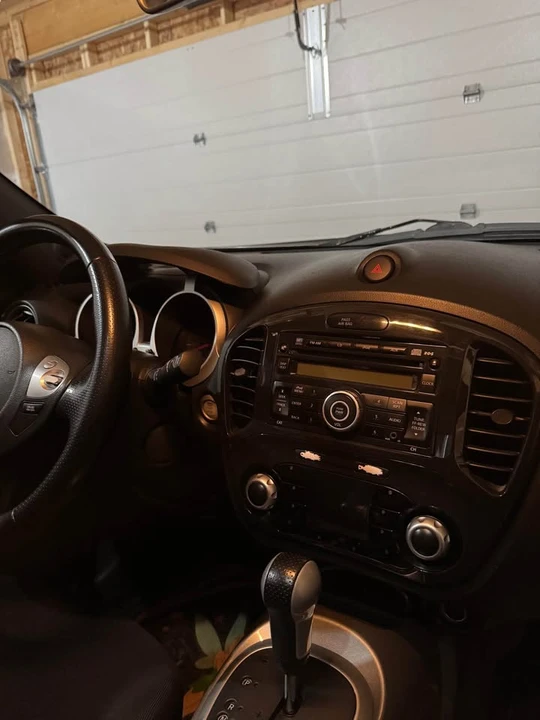 2013 Nissan Juke - Image 2 of 8