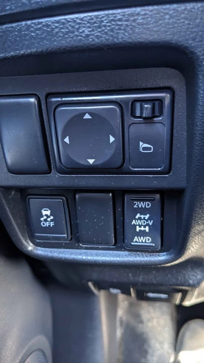 2013 Nissan Juke - Image 12 of 16
