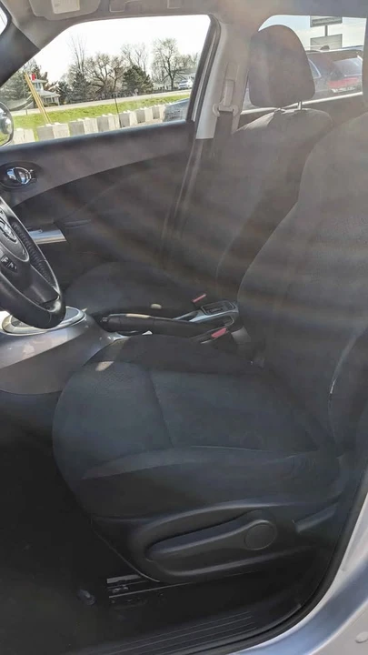 2013 Nissan Juke - Image 11 of 16
