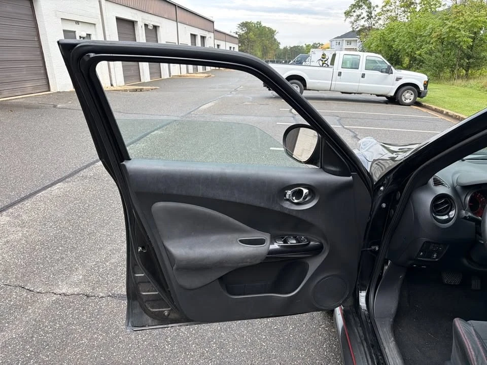 2013 Nissan Juke - Image 16 of 20