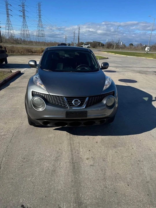 2013 Nissan Juke - Image 2 of 8