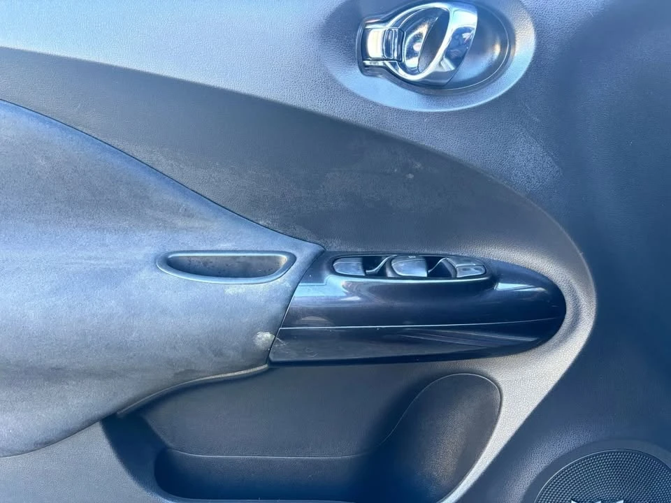2013 Nissan Juke - Image 12 of 20