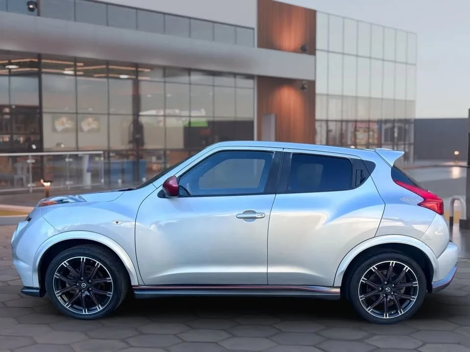 2013 Nissan Juke - Image 8 of 20