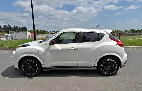 2013 Nissan JUKE NISMO Sport Utility 4D