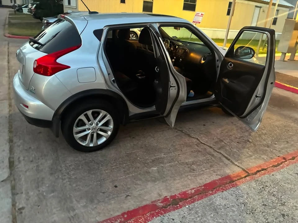 2013 Nissan Juke - Image 5 of 9