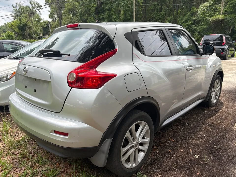 2013 Nissan Juke - Image 4 of 9