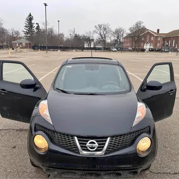 2013 Nissan JUKE SL Sport Utility 4D