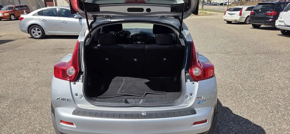 2013 Nissan Juke - Image 7 of 10