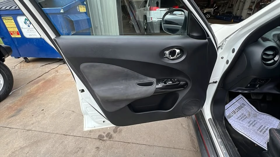 2013 Nissan Juke - Image 10 of 20