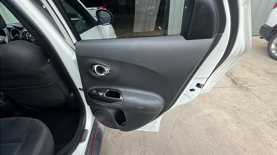 2013 Nissan Juke - Image 17 of 20