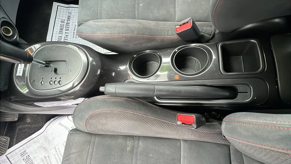 2013 Nissan Juke - Image 12 of 20