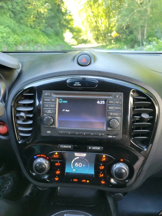 2013 Nissan Juke - Image 5 of 9