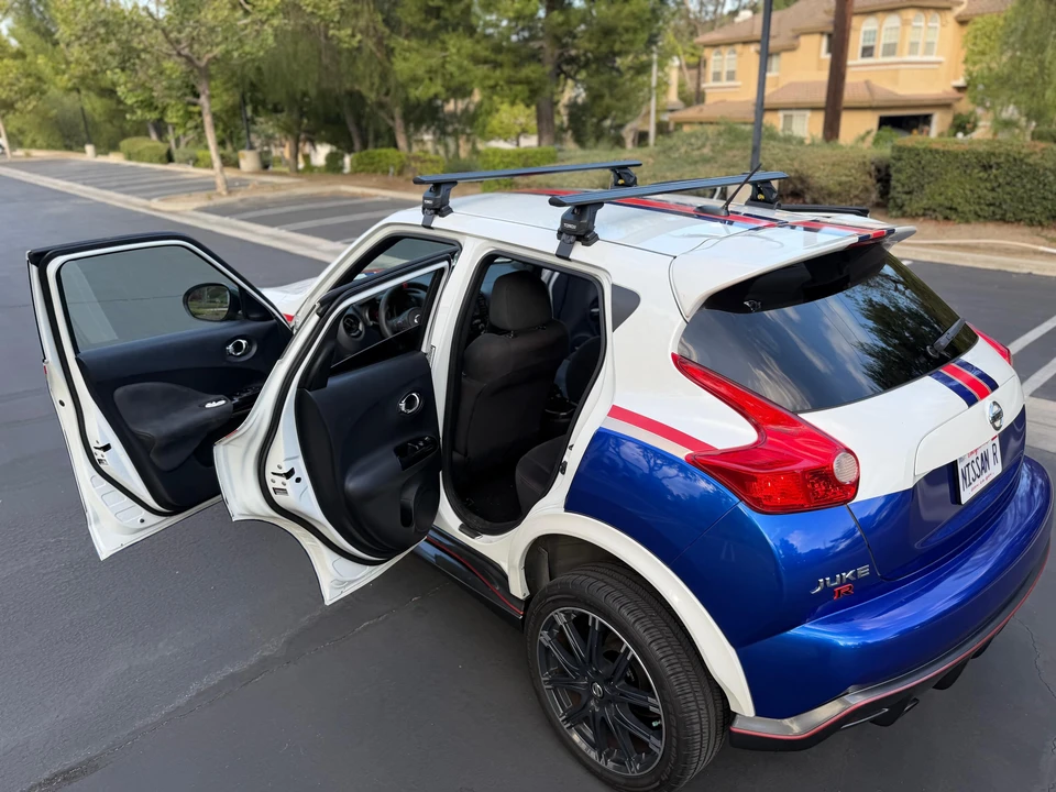 2013 Nissan Juke - Image 16 of 31