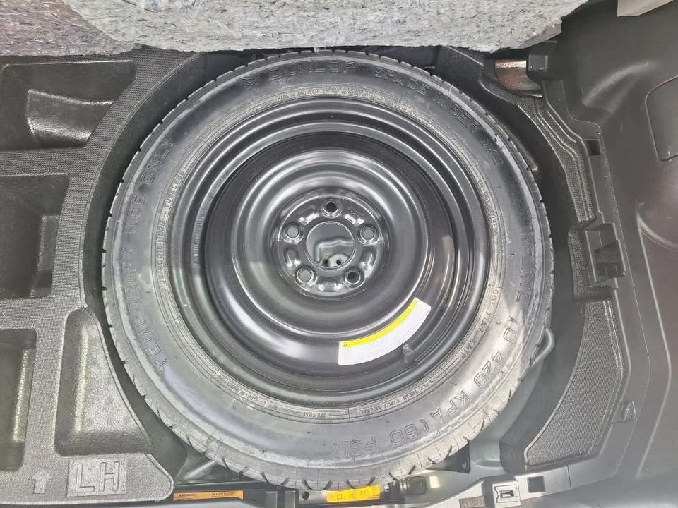 2013 Nissan Juke - Image 13 of 20