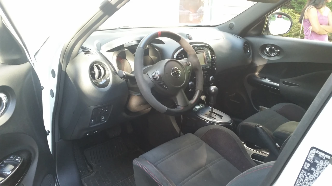 2013 Nissan Juke - Image 2 of 4