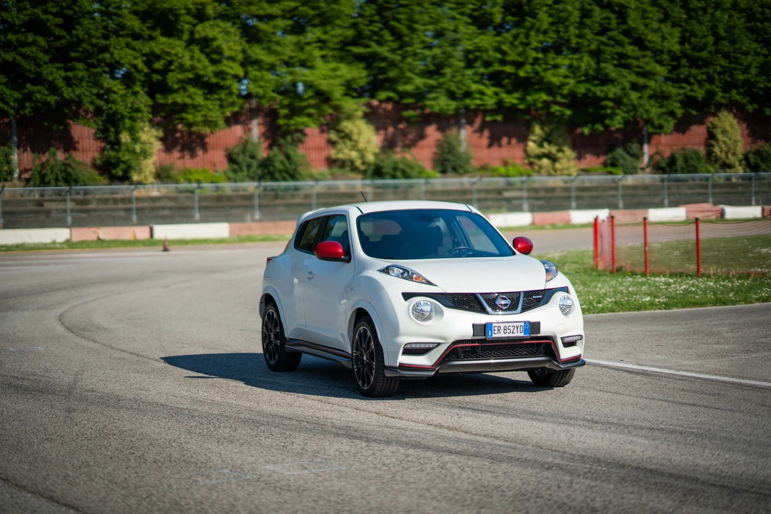 2013 Nissan Juke - Image 9 of 31