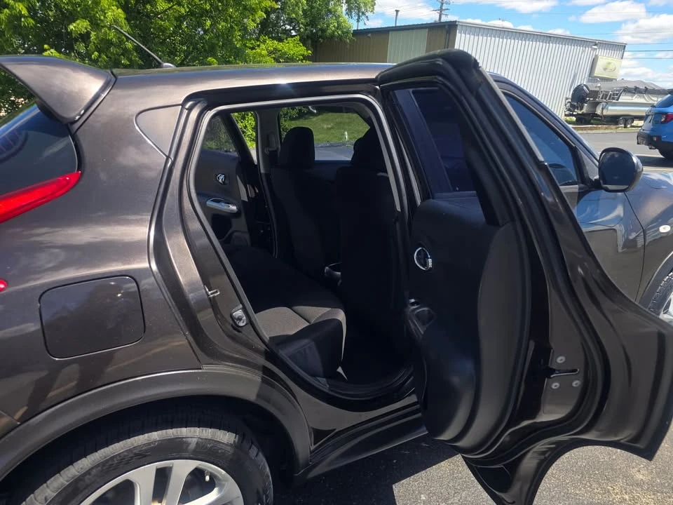 2013 Nissan Juke - Image 10 of 16