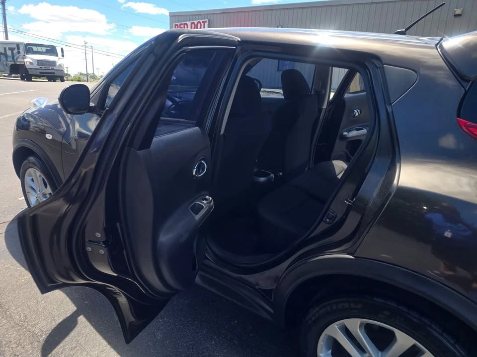 2013 Nissan Juke - Image 9 of 16