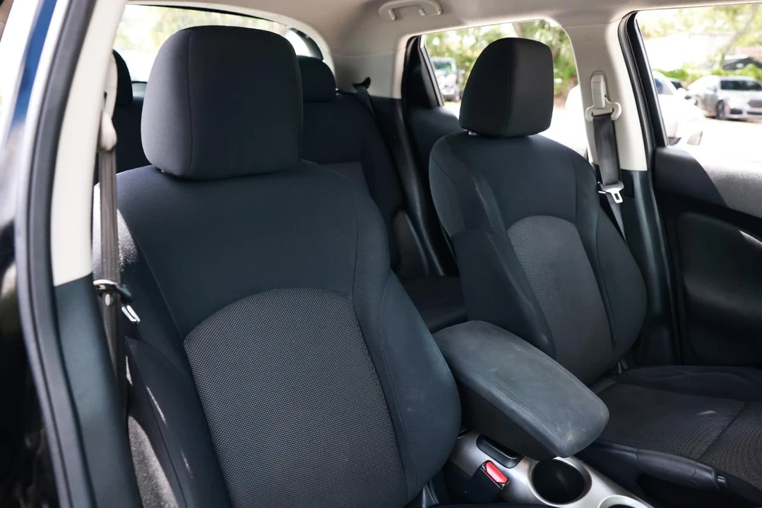 2013 Nissan Juke - Image 16 of 31
