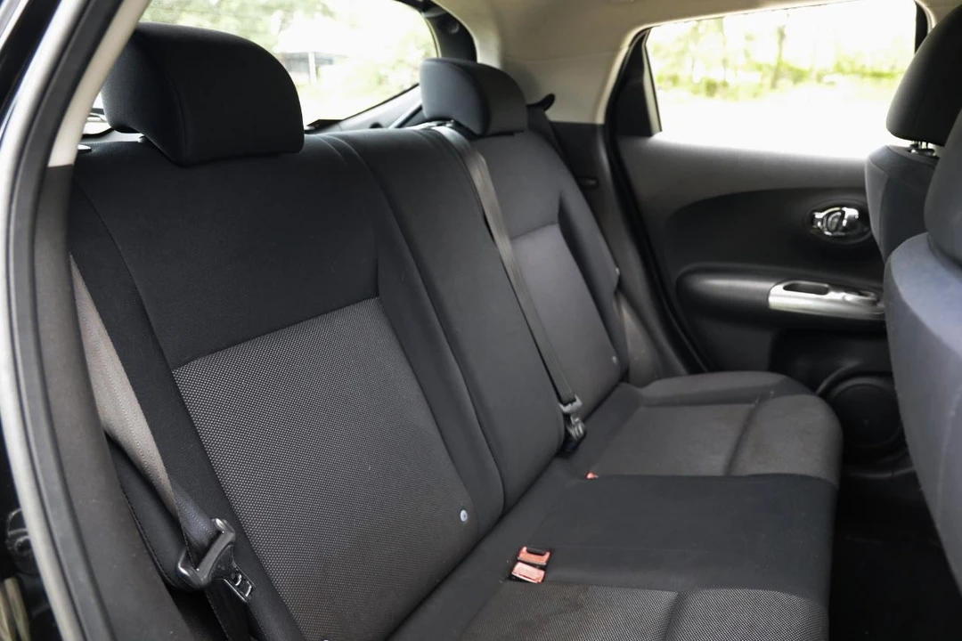 2013 Nissan Juke - Image 14 of 31