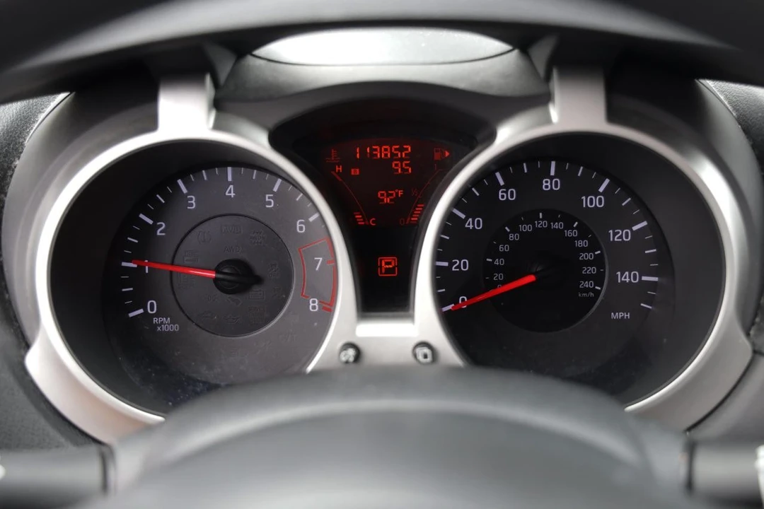 2013 Nissan Juke - Image 27 of 31