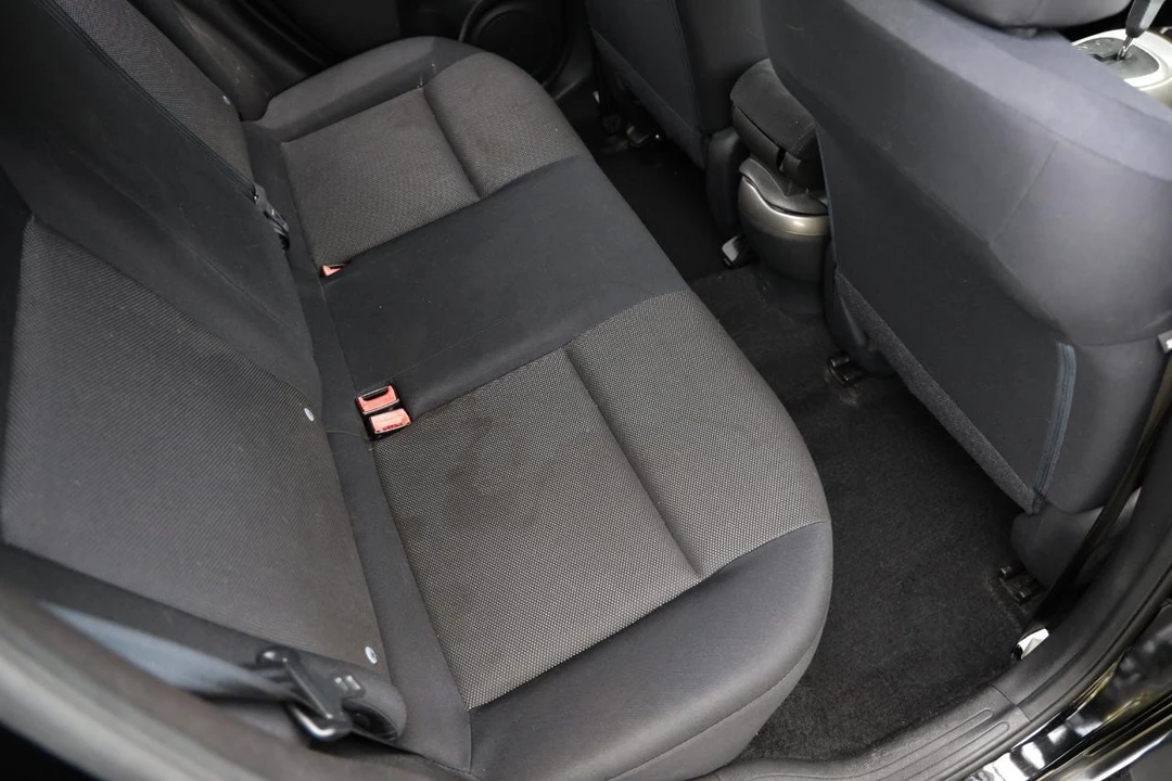 2013 Nissan Juke - Image 12 of 31