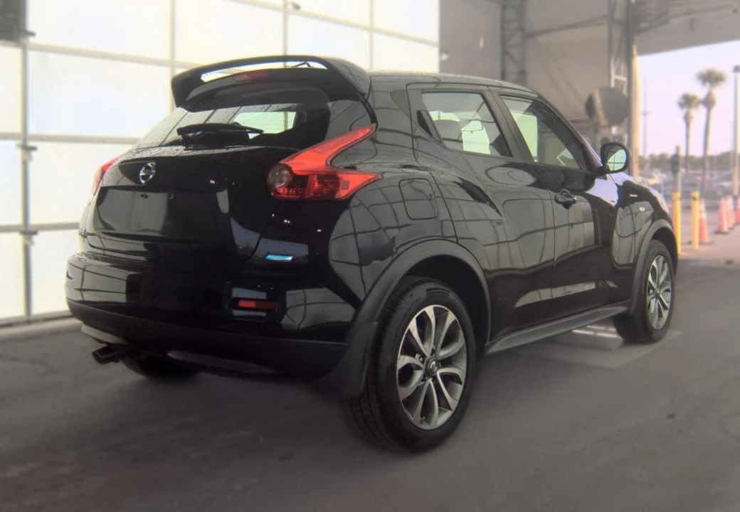 2013 Nissan Juke - Image 4 of 13