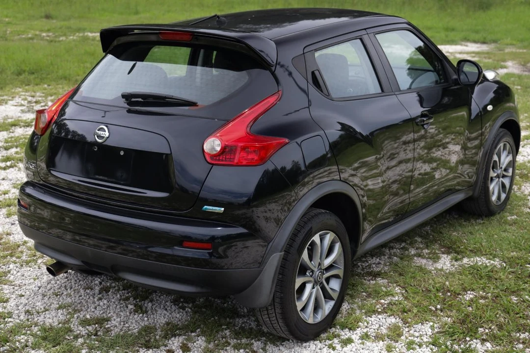 2013 Nissan Juke - Image 11 of 31