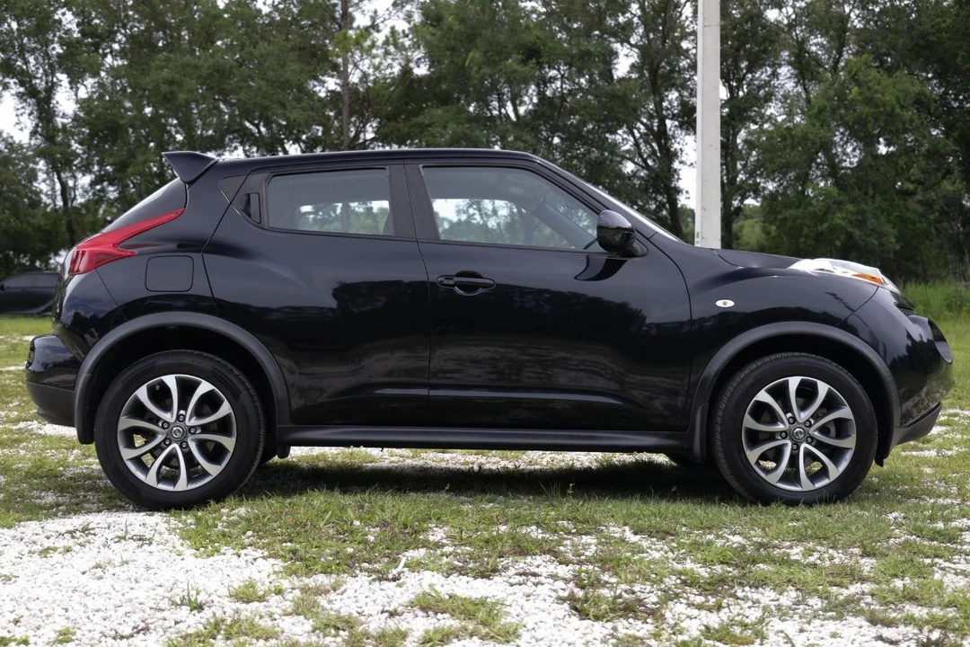 2013 Nissan Juke - Image 13 of 31