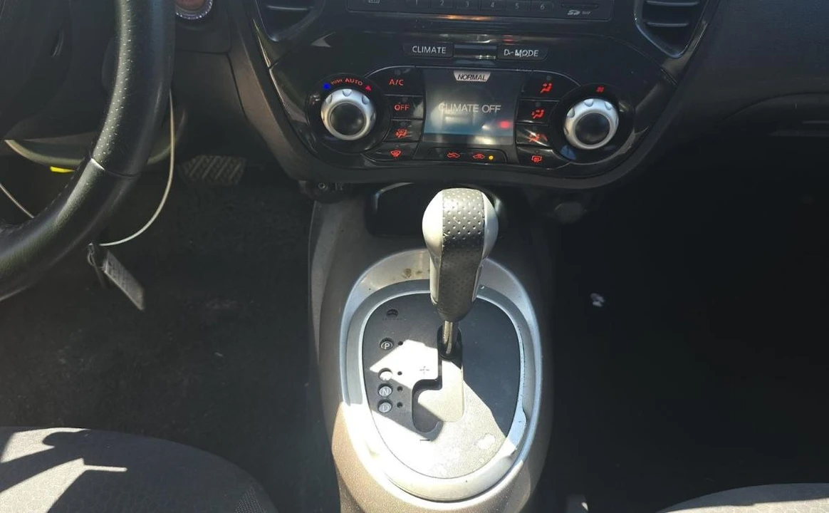 2013 Nissan Juke - Image 10 of 12