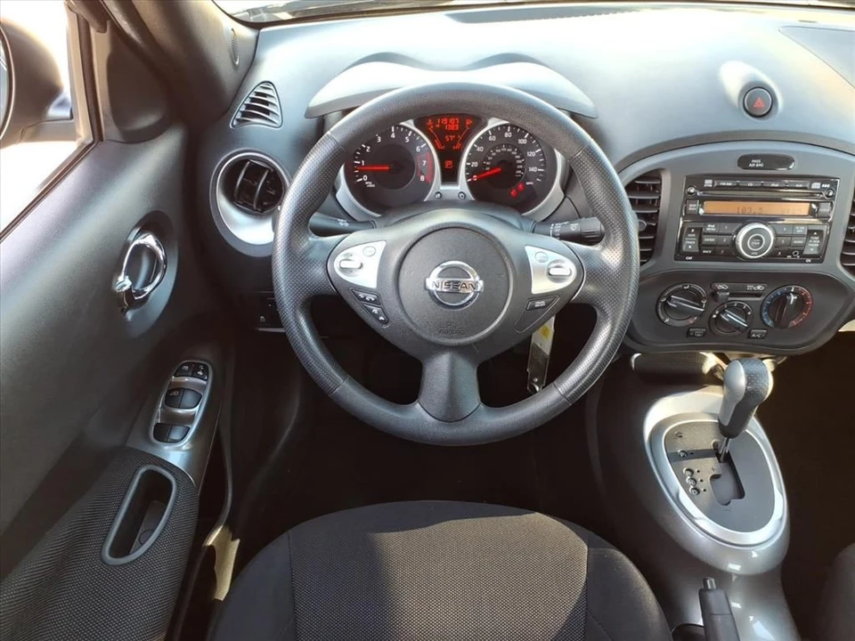 2013 Nissan Juke - Image 5 of 12